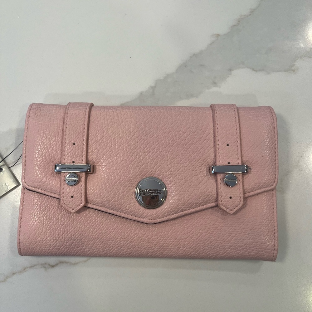 Kenneth Cole Reaction Wallet NWT $18